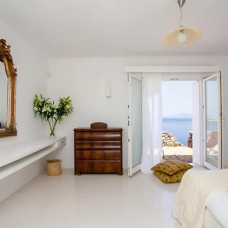 Cyra Mykonos Estate * Mykonos Town
